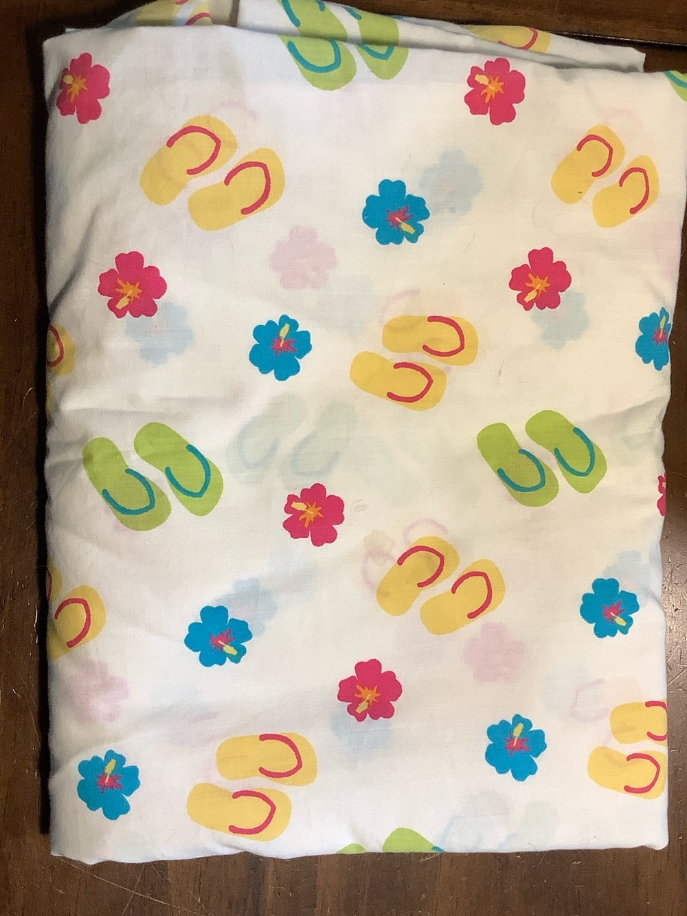 Flip Flops and Summer Full Sized Flat Sheet